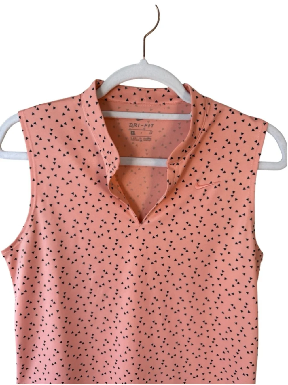 Nike Coral Sleeveless Golf Polo Top with Micro Motif Size S Activewear Tennis